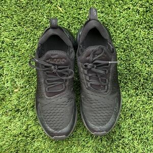 Nike Air Max 270 Size 7 Youth